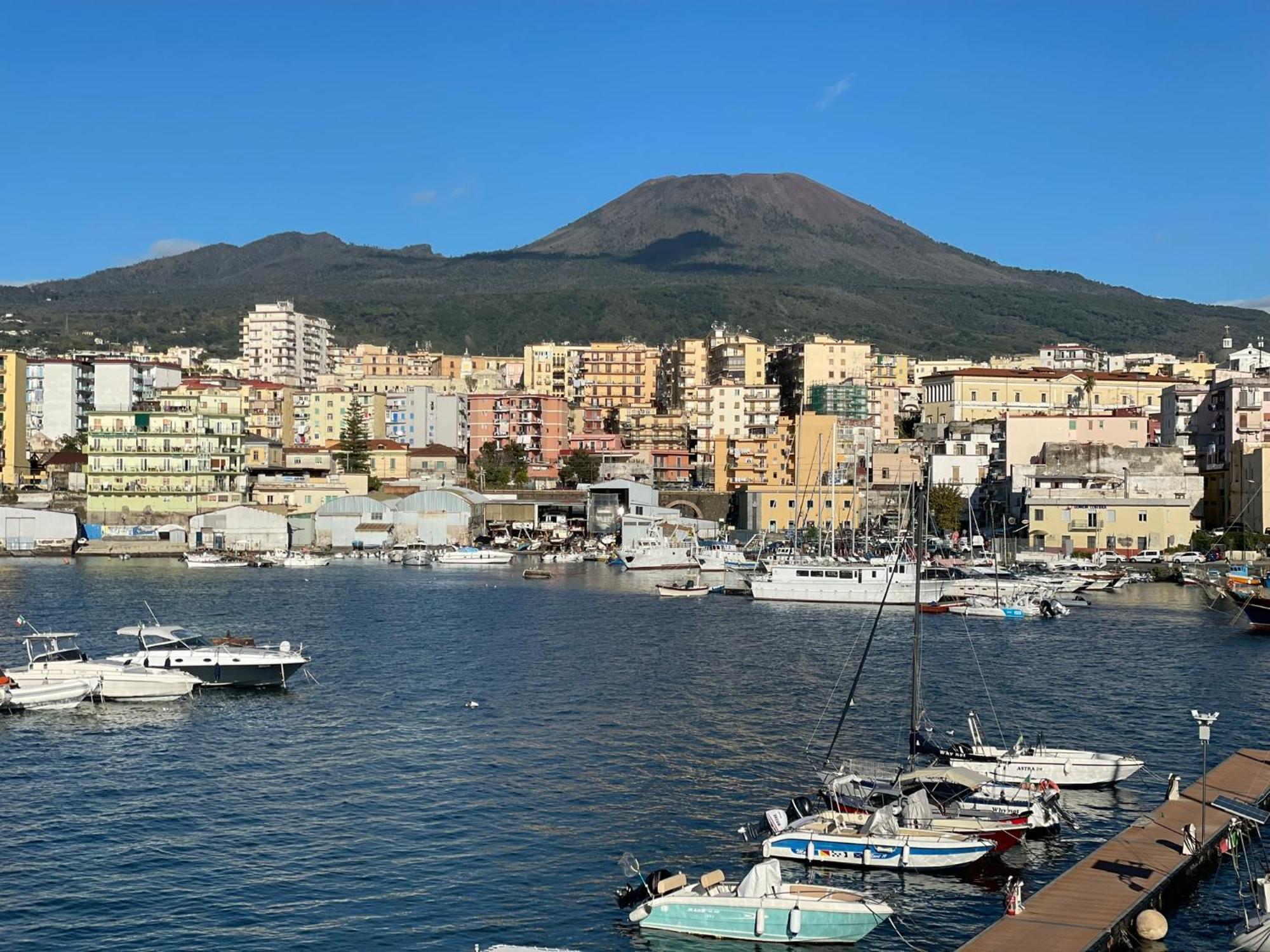 Il Cammeo 2 Guest House, Near Pompeii And Vesuvius Torre del Greco Exterior photo